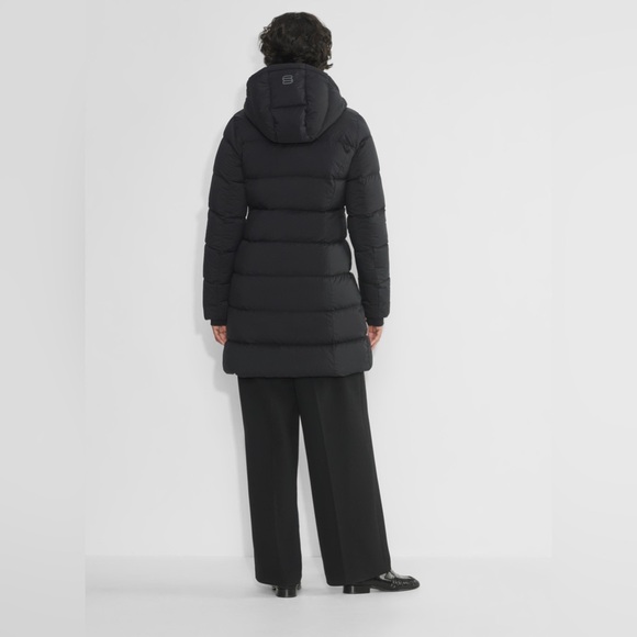 Aritzia The SuperSnug Puff Mid Puffer Jacket in Black Size Medium - Picture 6 of 15